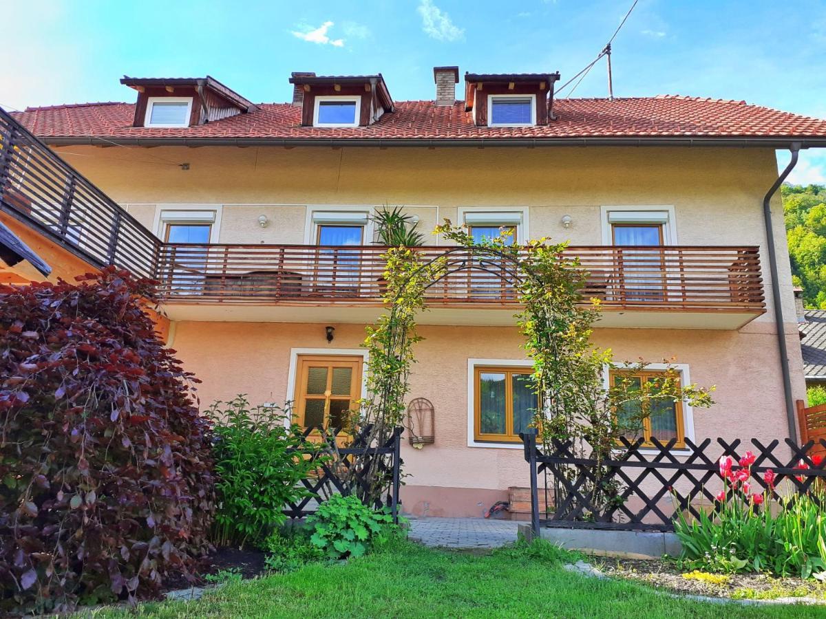 Apartment Fischer Mit Privatstrand Steindorf am Ossiacher See Exterior photo